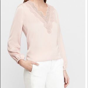 NWT pale pink lace detail top Express